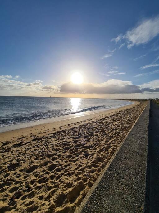 Awave From It All - Escape The City Life Jaywick Sands Eksteriør bilde